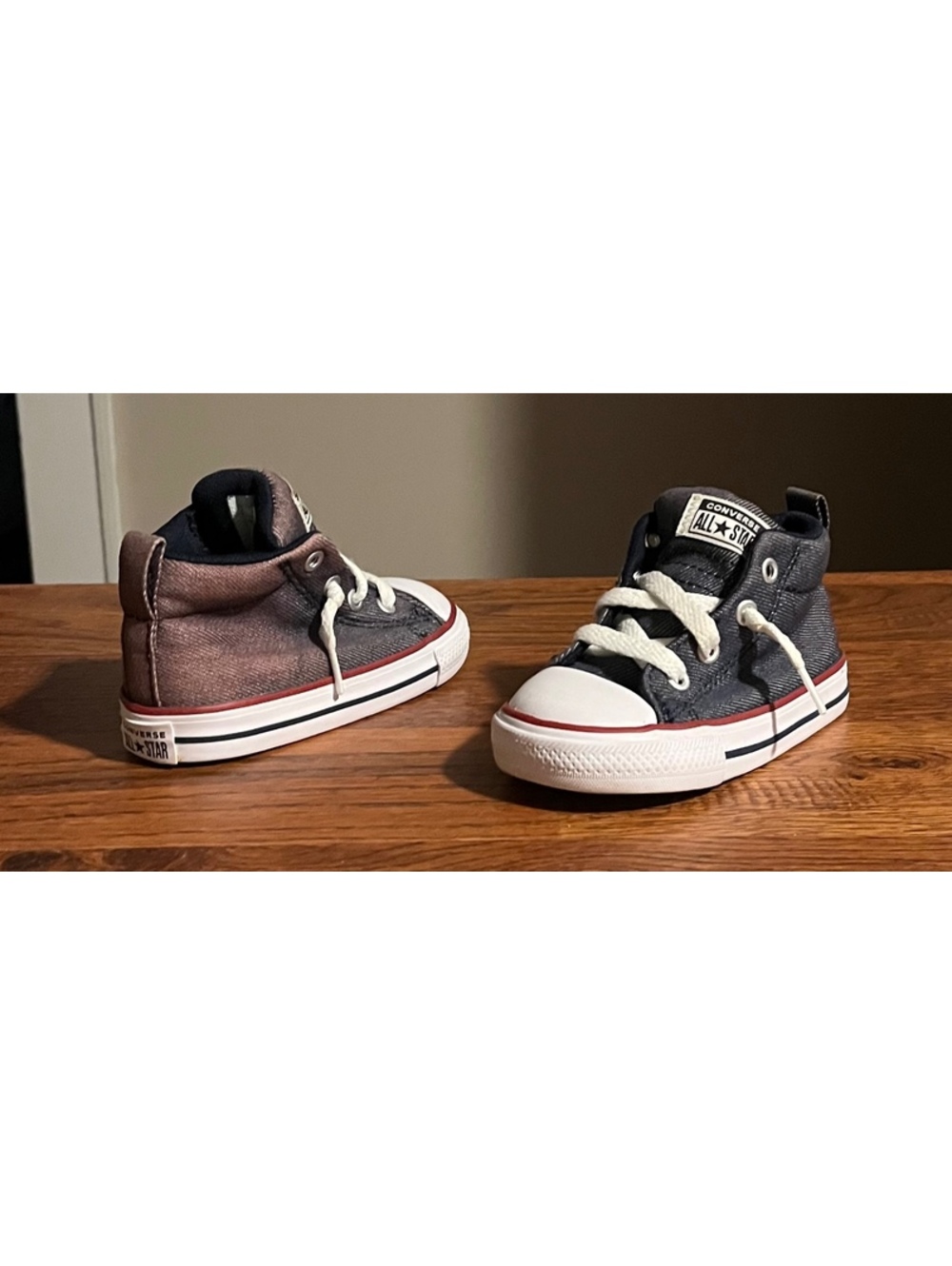 Converse All Star Infant High Top Sneakers Size 6c